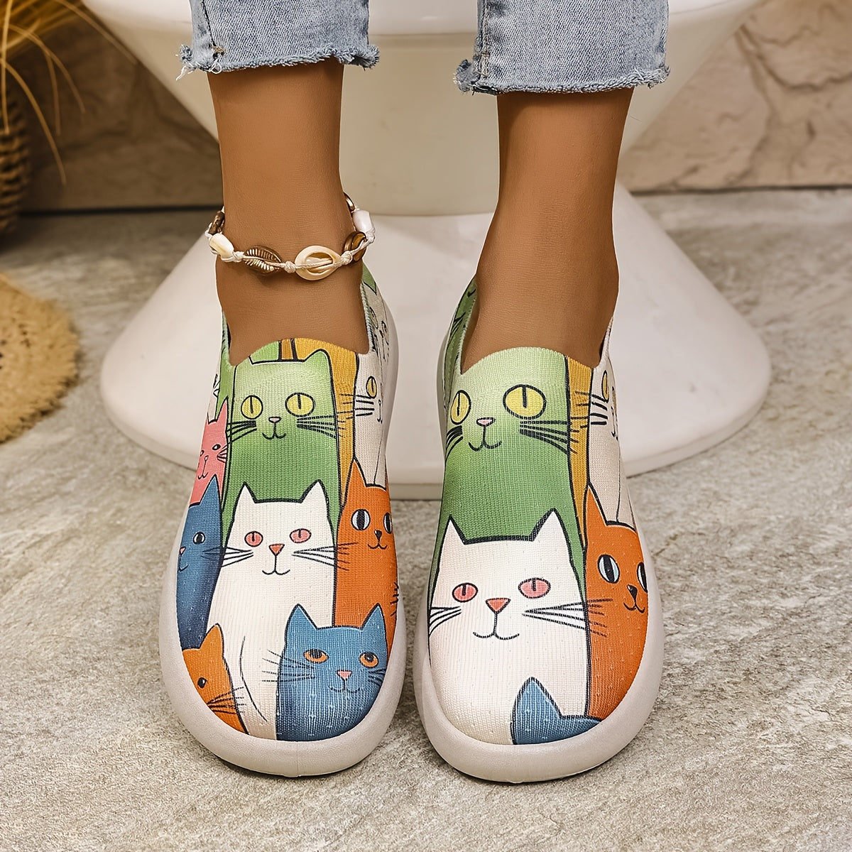 Affordable Women's casual sneakers, white color, stylish Women's sports shoes, summer wide-width slip-on Shoes, cute travel gift, suitable for beach leisure and vacation black Sneakers